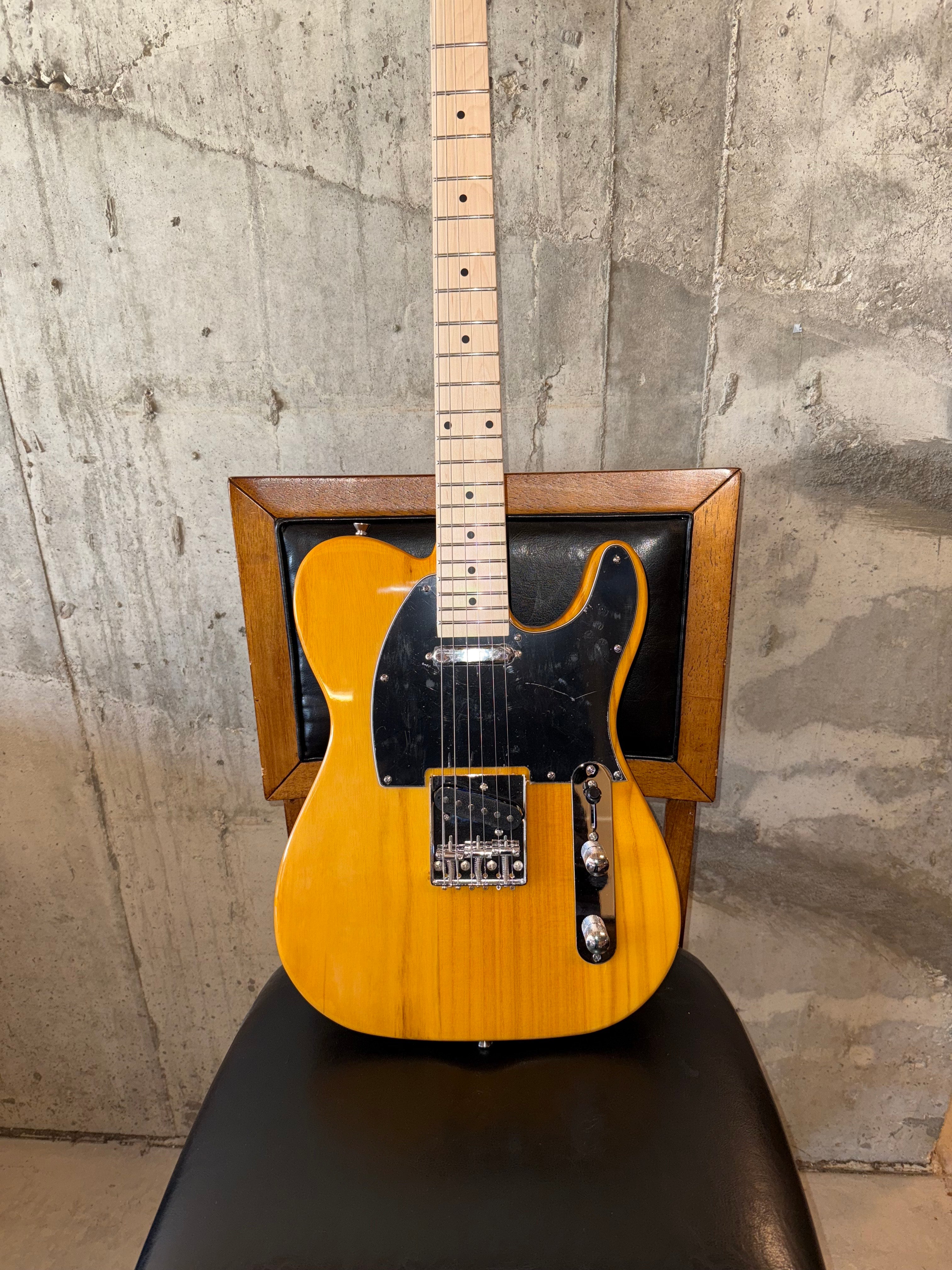 Electric guitar